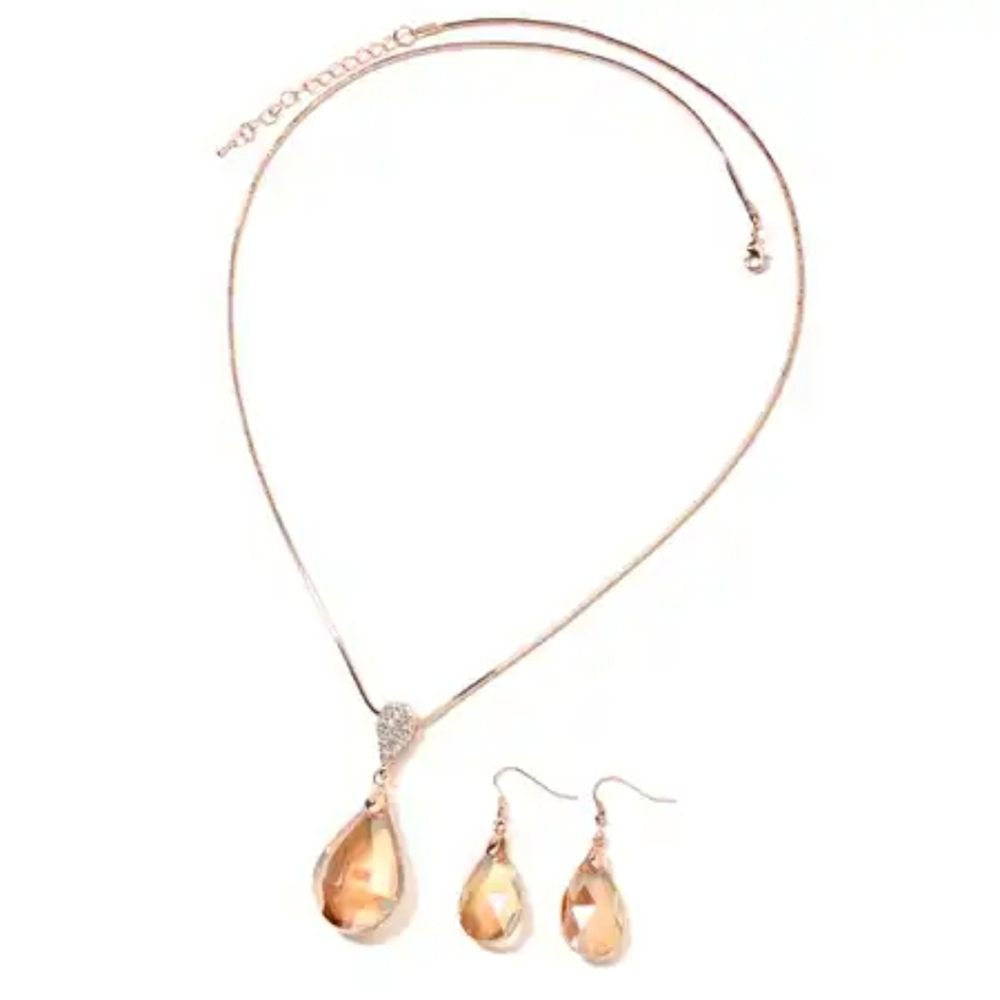 ๐๏ธ Simulated Champagne Sapphire & White Austrian Crystal Earrings & Necklace - Picture 4 of 15